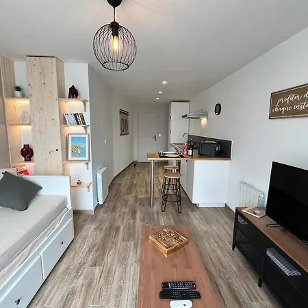 Bienvenue Chez Tom Apartment Lamballe Exterior photo